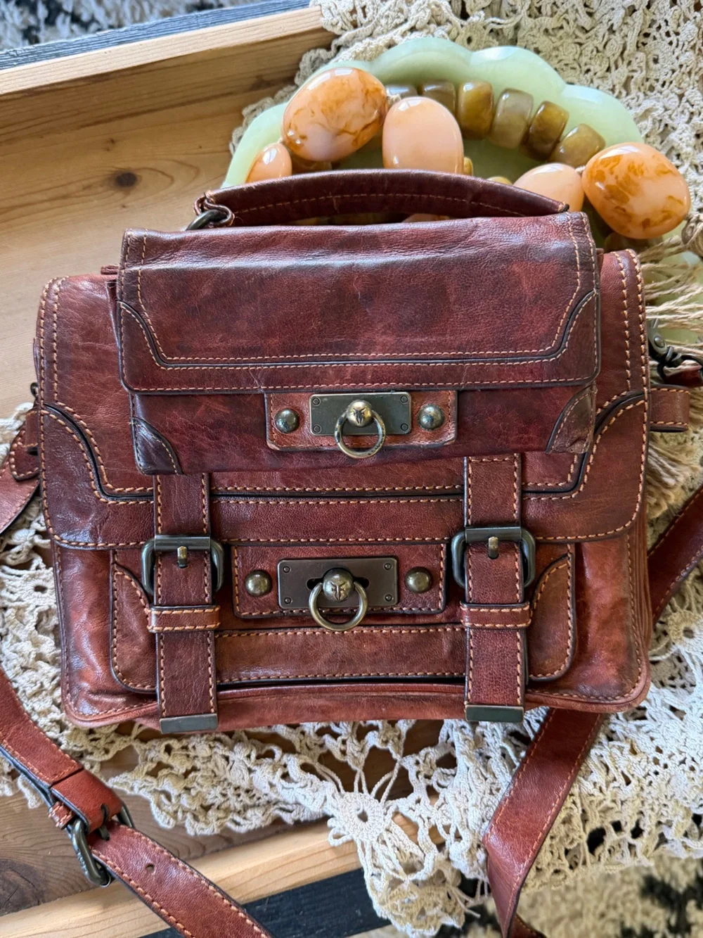 Frye Cameron Continental Cognac Rust Brown Leather Clutch Wallet
